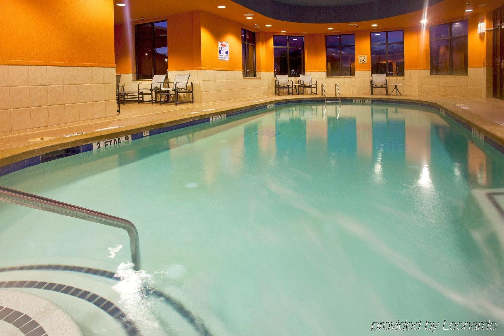 Holiday Inn Hotel & Suites Stockbridge-Atlanta I-75 By Ihg Dış mekan fotoğraf
